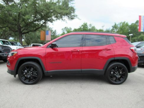 New 2026 Jeep Compass Latitude AWD/4WD image 4
