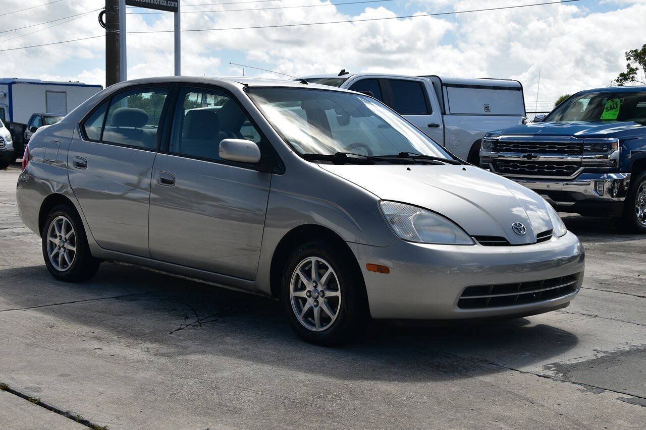 Used 2002 Toyota Prius FWD image 1