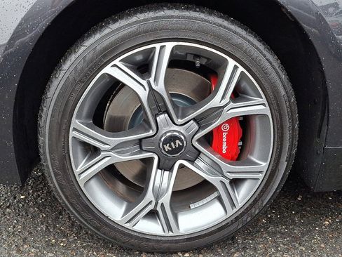 Used 2019 Kia Stinger GT image 9