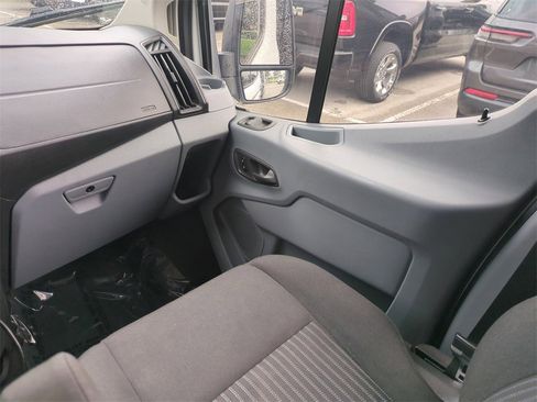 Used 2018 Ford Transit 350 XLT image 20