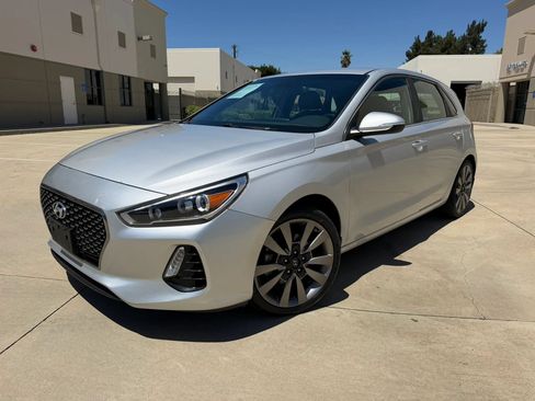 Used 2018 Hyundai Elantra GT Sport FWD image 1