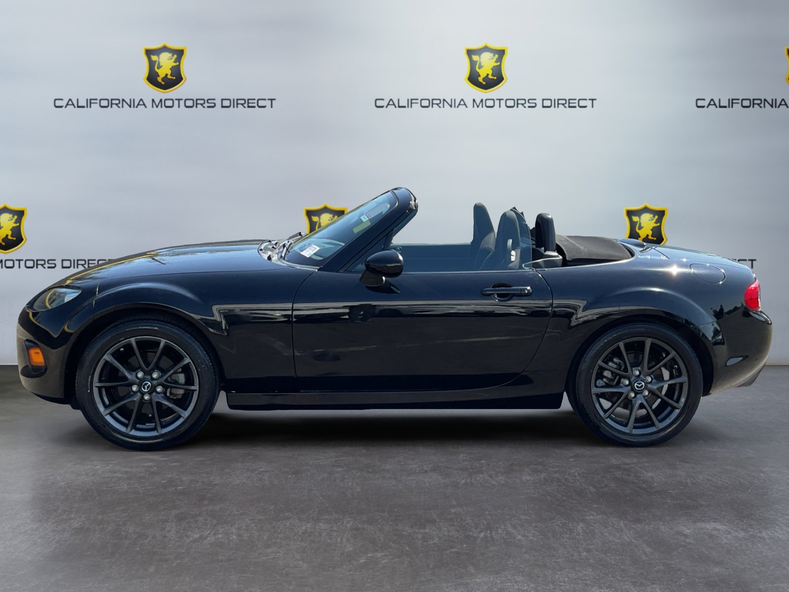 Used 2015 MAZDA MX-5 Miata Club RWD image 8