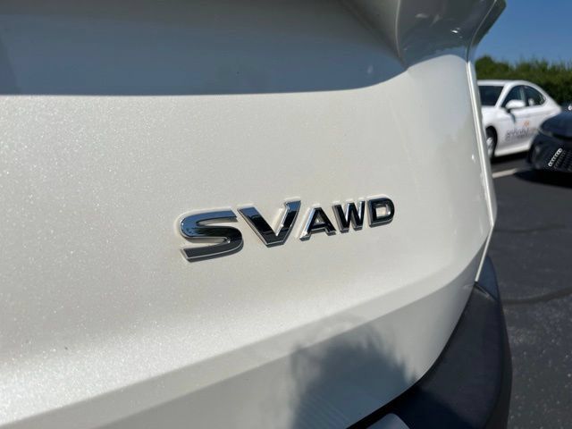 Used 2022 Nissan Rogue SV AWD/4WD image 12