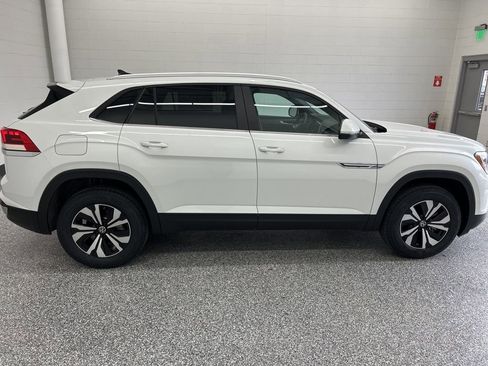 New 2026 Volkswagen Atlas Cross Sport SE AWD/4WD image 7