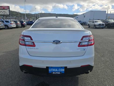 Used 2018 Ford Taurus Limited image 4