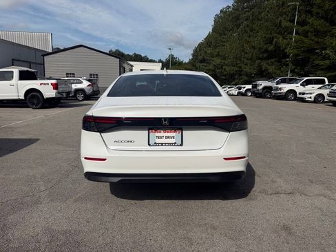Used 2024 Honda Accord EX image 5