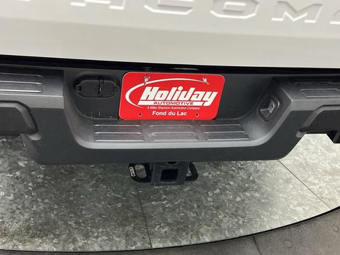 Used 2024 Toyota Tacoma SR RWD image 27