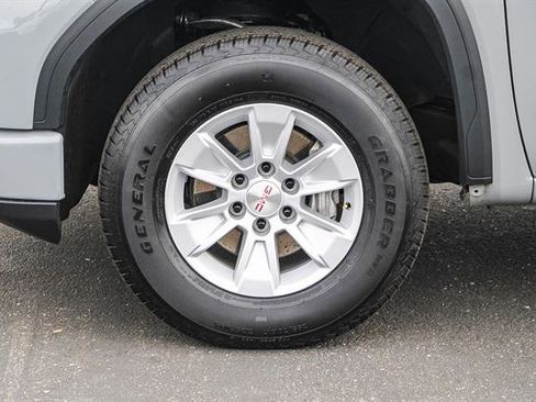 Used 2024 GMC Sierra 1500 Elevation image 9