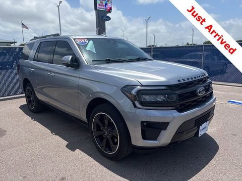 Used 2024 Ford Expedition Limited RWD image 9
