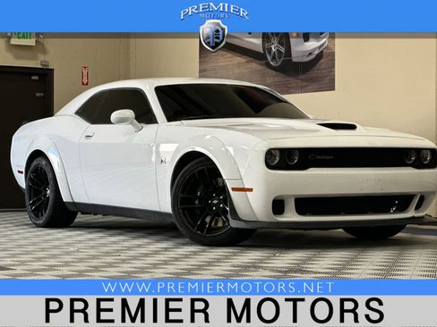Used 2020 Dodge Challenger R/T Scat Pack image 1