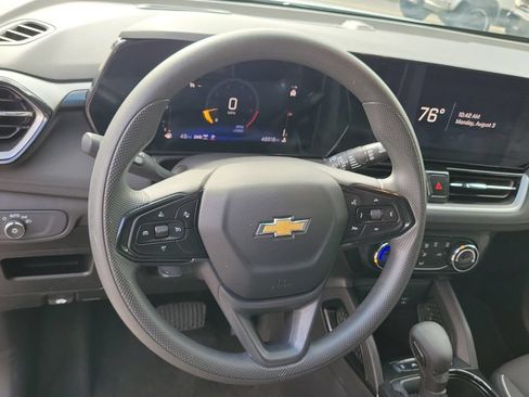 Used 2025 Chevrolet TrailBlazer LT AWD/4WD image 26