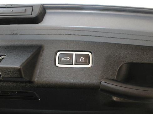 Used 2023 Kia Sorento SX Prestige image 7