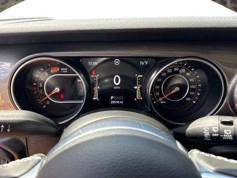 Used 2023 Jeep Wrangler Unlimited Sahara w/ Cold Weather Group AWD/4WD image 16
