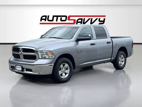 Used 2023 RAM 1500 Classic SLT w/ Trailer & Traction Group AWD/4WD image 3