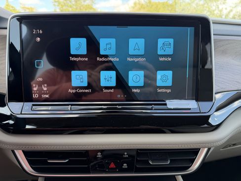 New 2026 Volkswagen Atlas SE image 16