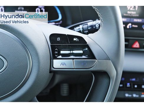 Certified 2025 Hyundai Elantra Sport image 19