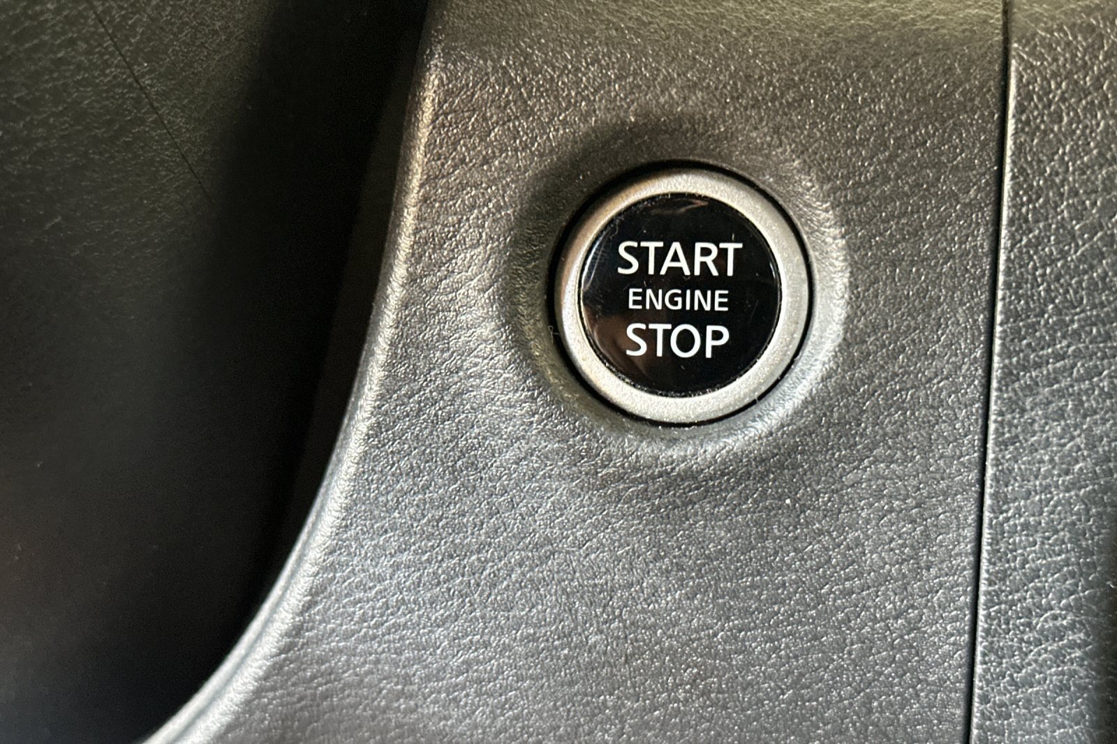 Used 2024 Nissan Frontier S AWD/4WD image 19