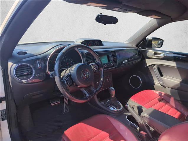 Used 2013 Volkswagen Beetle 2.0T FWD image 15