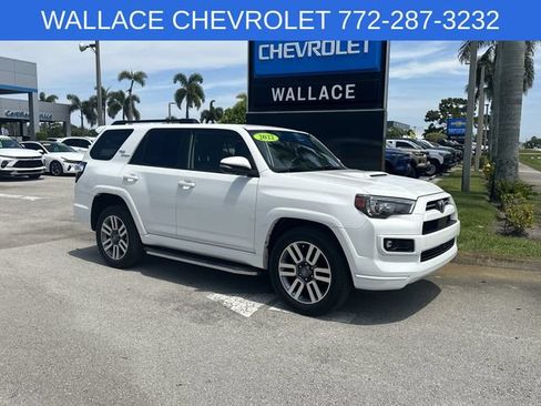 Used 2022 Toyota 4Runner TRD Sport w/ Technology Package RWD image 4