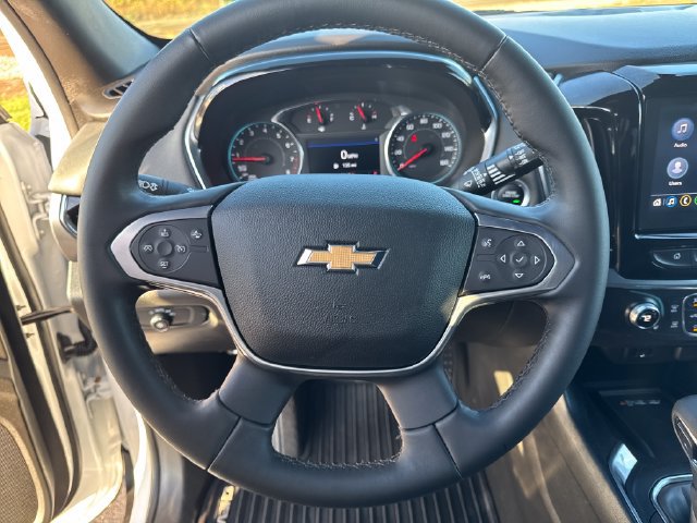 Used 2023 Chevrolet Traverse LT w/ Rear Camera Mirror Package AWD/4WD image 15