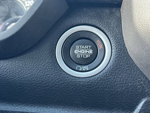 Used 2024 RAM 2500 Laramie AWD/4WD image 22