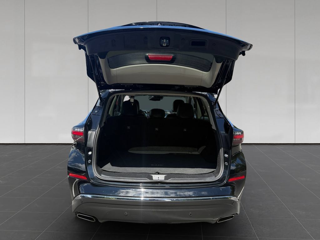 Used 2023 Nissan Murano SV AWD/4WD image 19