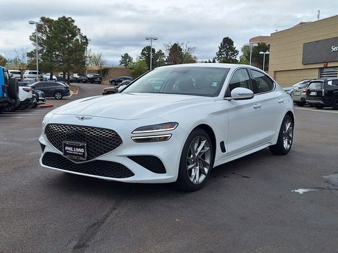 Used 2022 Genesis G70 2.0T RWD image 7