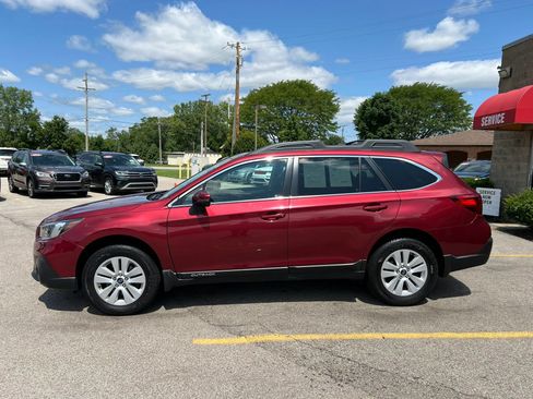 Used 2019 Subaru Outback 2.5i Premium AWD/4WD image 8