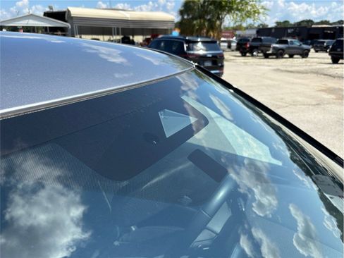 Used 2023 Mitsubishi Outlander SE image 12