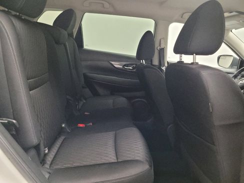 Used 2020 Nissan Rogue SV FWD image 19