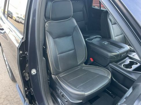 Used 2024 Chevrolet Tahoe Premier AWD/4WD image 30