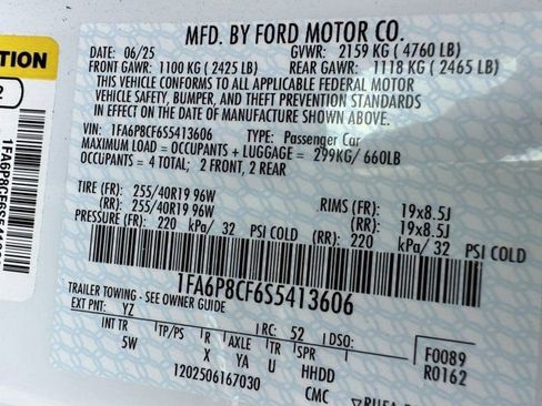 Used 2025 Ford Mustang GT Premium RWD image 36