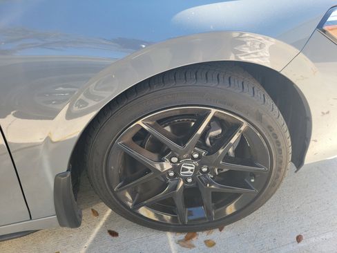 Used 2025 Honda Civic Sport image 8