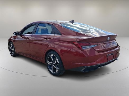 Certified 2023 Hyundai Elantra Limited image 7
