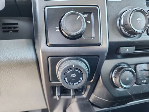 Used 2018 Ford F150 XLT w/ Equipment Group 302A Luxury image 33