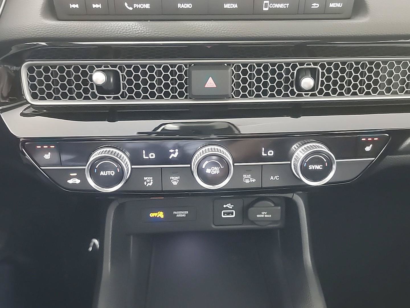 Certified 2024 Honda Civic EX-L image 30