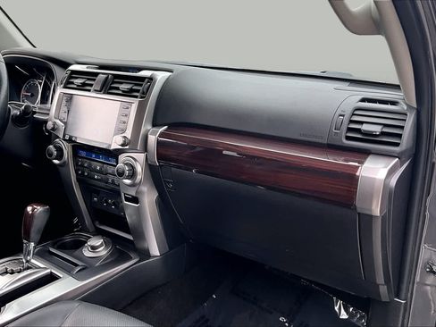 Used 2023 Toyota 4Runner Limited AWD/4WD image 19