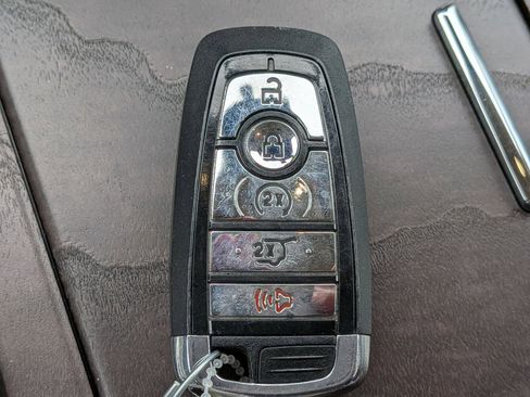 Certified 2023 Lincoln Navigator Reserve image 30