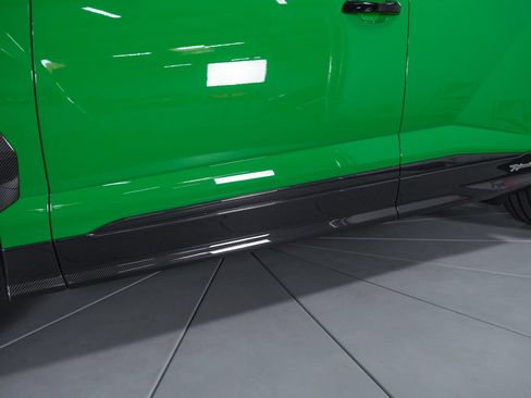 Used 2023 Lamborghini Urus Performante AWD/4WD image 23