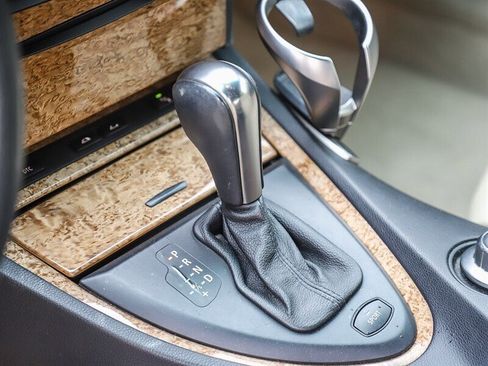 Used 2006 BMW 650i Convertible image 27