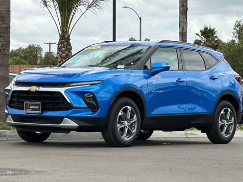 Used 2024 Chevrolet Blazer LT FWD image 8
