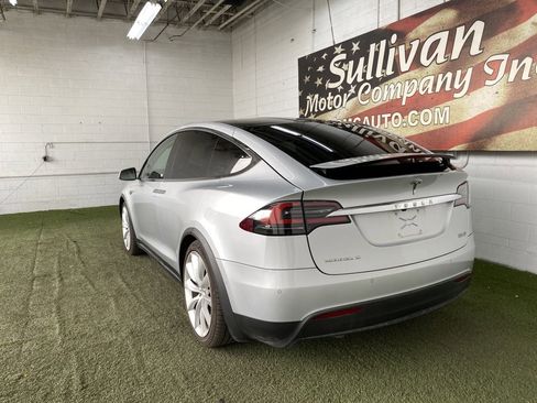 Used 2016 Tesla Model X P90D image 3