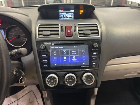 Used 2016 Subaru Forester 2.5i Premium w/ All-Weather Package image 17