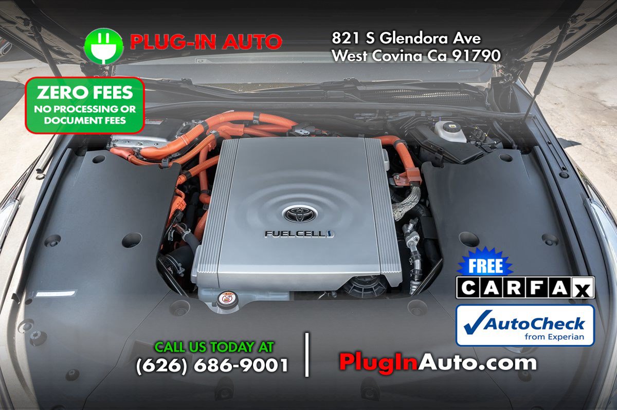 Used 2025 Toyota Mirai XLE RWD image 12
