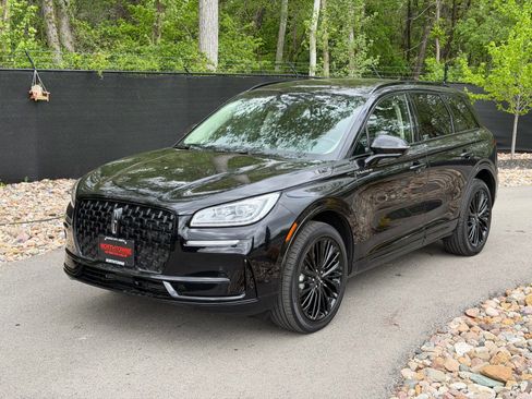 Certified 2023 Lincoln Corsair Reserve w/ Equipment Group 202A AWD/4WD image 1