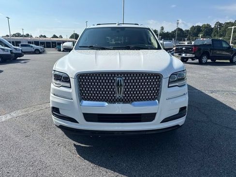 Used 2023 Lincoln Navigator L Reserve AWD/4WD image 12