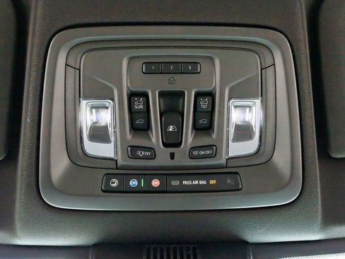 Used 2025 GMC Sierra 1500 Denali w/ Technology Package AWD/4WD image 29