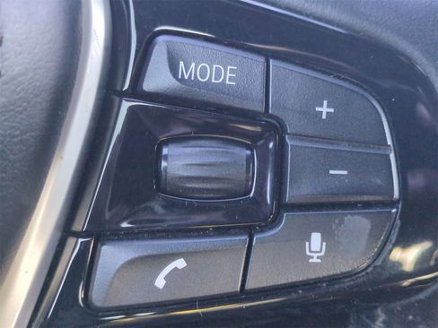 Used 2018 BMW 530i xDrive w/ Premium Package image 26