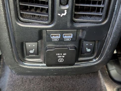 Used 2016 Jeep Grand Cherokee Limited image 27