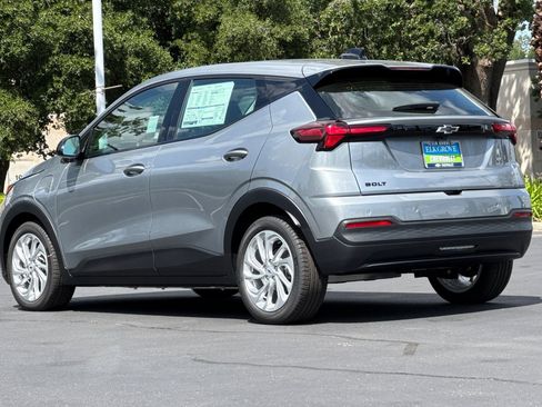 New 2027 Chevrolet Bolt LT w/ Comfort Package FWD image 5